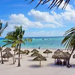 Ducassi Rooftop Pool Suites Beach Club And Spa Los Corales Beach