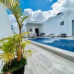 Villa Con Piscina Y Jacuzzi En Punta Cana