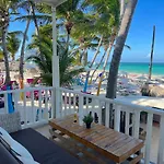 Tropical Village Playa Los Corales