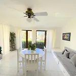 Hotel Beach Villas Los Corales Wifi & Bbq Beach Club