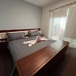 Caribbean Suites With Rooftop Pool