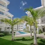 Destination Jelly / Playa Coral Condo