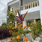 Villa Avec Jardin Partage