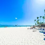 Ducassi Suites Studios Vacation Hotel - Bavaro Beach Club - Wifi - Parking
