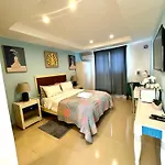 Noe Hotel , One Bed Room Close To The Beach Room #1