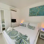 Sol Caribe Suites - Playa Los Corales - Beach Club, Wifi, Swimming Pool