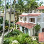 Aventura Villas Los Corales Beach And Spa
