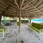 Vacation Suites With Rooftop Pool, Beach Club, Spa, Restaurants - Playa Los Corales