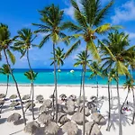 Dream Punta Cana Beachfront Apartment - 4-Bedroom Penthouse With Rooftop Bbq & Ocean Views