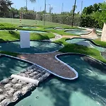 Compacto Y Acogedor, Apartamento En Cap Cana