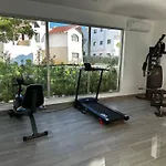 Palms 104 - 2-Br App Mit Pool-Blick & Shuttle