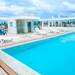 Ducassi Suites Rooms Beach Playa Bavaro Wifi Parking Rooftop Pool Spa