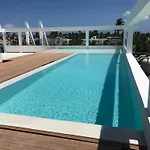 Grand Caribe Suites Playa Los Corales