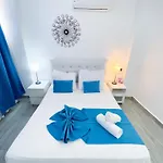 Ducassi Suites Studios Vacation Hotel - Bavaro Beach Club - Wifi - Parking