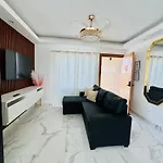 Villa Cela En Punta Cana, Long-Short Stay