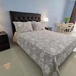 Paradise Suites With Rooftop Pool And Beach Access