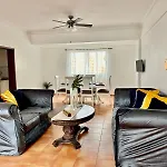 Big Apartment Whit Pool Jacuzzi Terrace