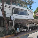 Dios Es Fiel - Ali Hotel