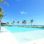 Sotogrande, Piscina Privada, Frente Al Mar, Cap Cana