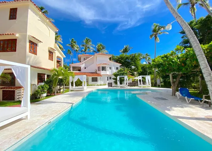 BEACH Villa Garden View 8 people POOL BBQ WIFI PARKING KITCHEN BALCONY