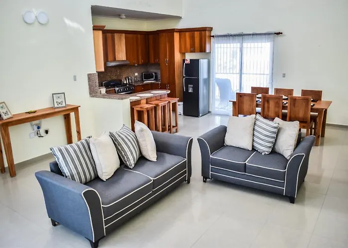 Hostal Palmas De Punta Cana F2