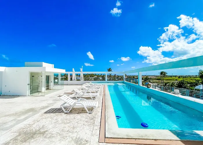 Ducassi Suites Studios Vacation Hotel - Bavaro Beach Club - Wifi - Parking