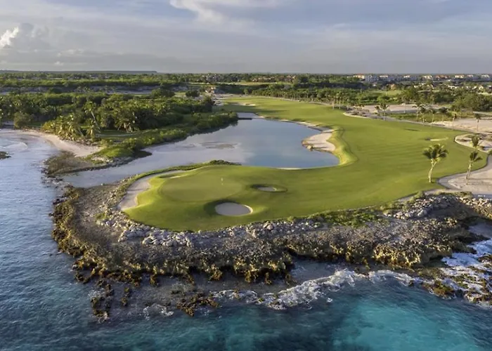 Beachfront Luxury Pent-House At Aquamarina Capcana