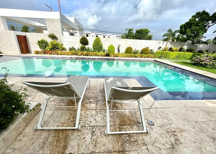 Villa Familiar Pc-Private Pool, Bbq, 15 Mnts From Airport