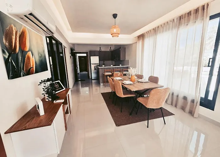 Gold Reef 101 - Exclusiv 2 Bedroom Mit Pool, Beach Shuttle Und Tiefgarage
