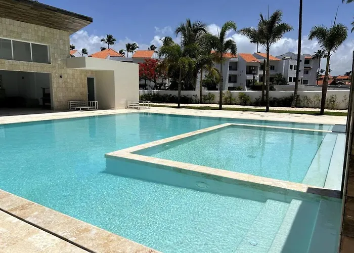 Un Paraiso Con Vista Al Mar Y Piscina