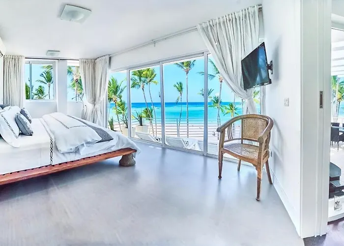 Dream Punta Cana Beachfront Apartment - 4-Bedroom Penthouse With Rooftop Bbq & Ocean Views