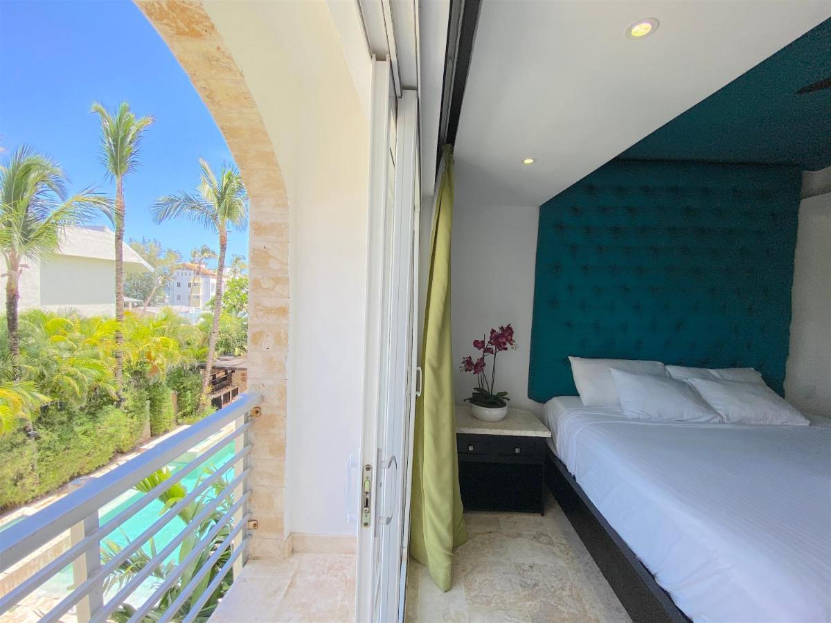 Deluxe Suites Chateau Del Mar - Swimming Pool&jacuzzi - Bavaro Beach Punta Cana