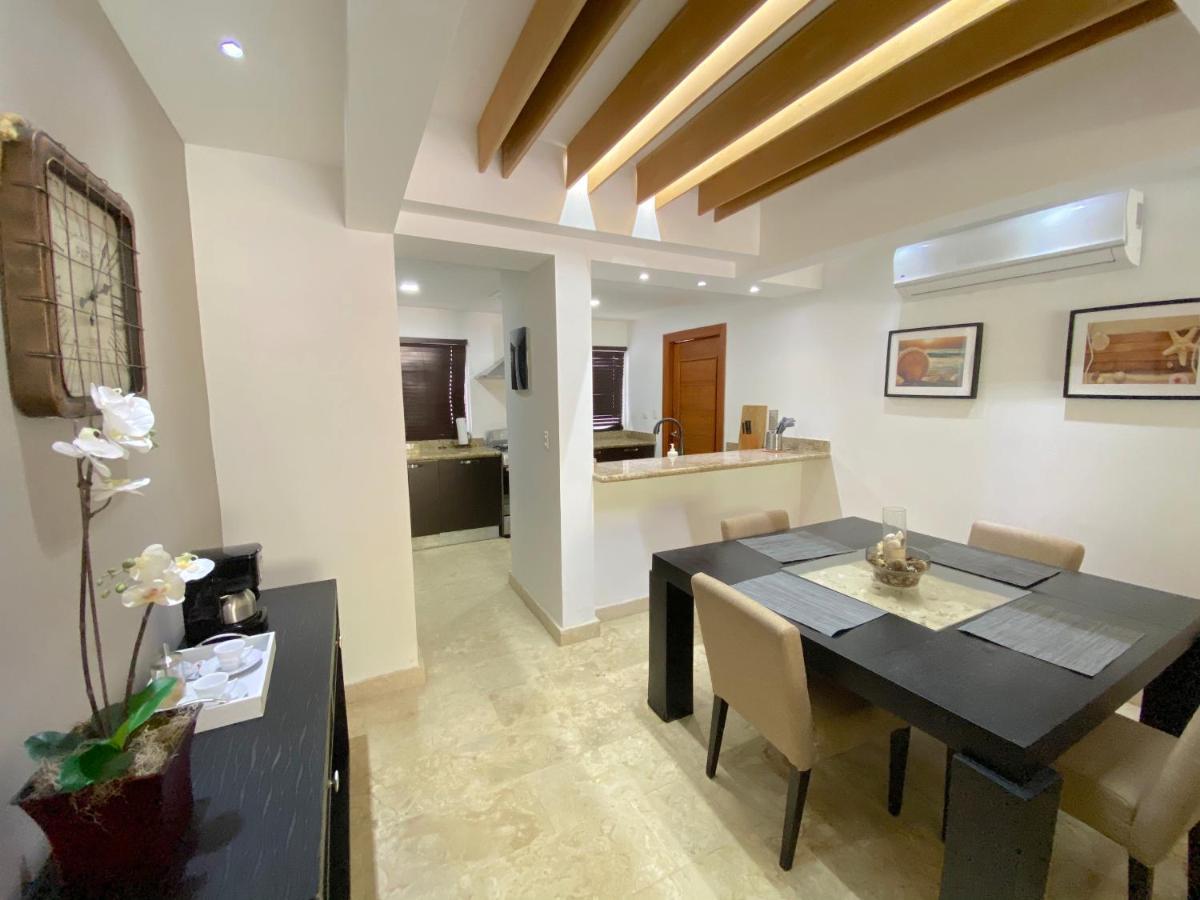 Deluxe Suites Chateau Del Mar - Swimming Pool&jacuzzi - Bavaro Beach Aparthotel 4*