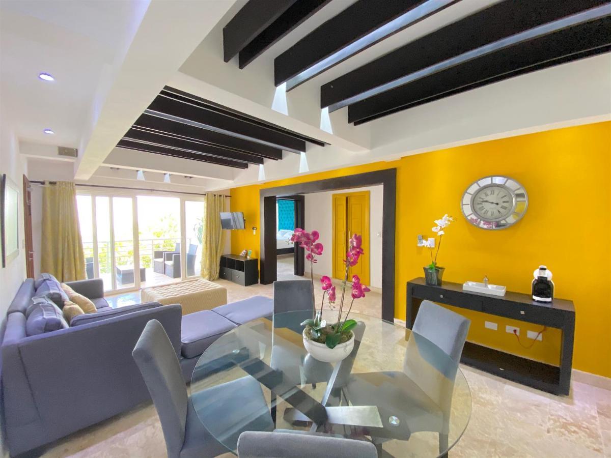 Deluxe Suites Chateau Del Mar - Swimming Pool&jacuzzi - Bavaro Beach Punta Cana