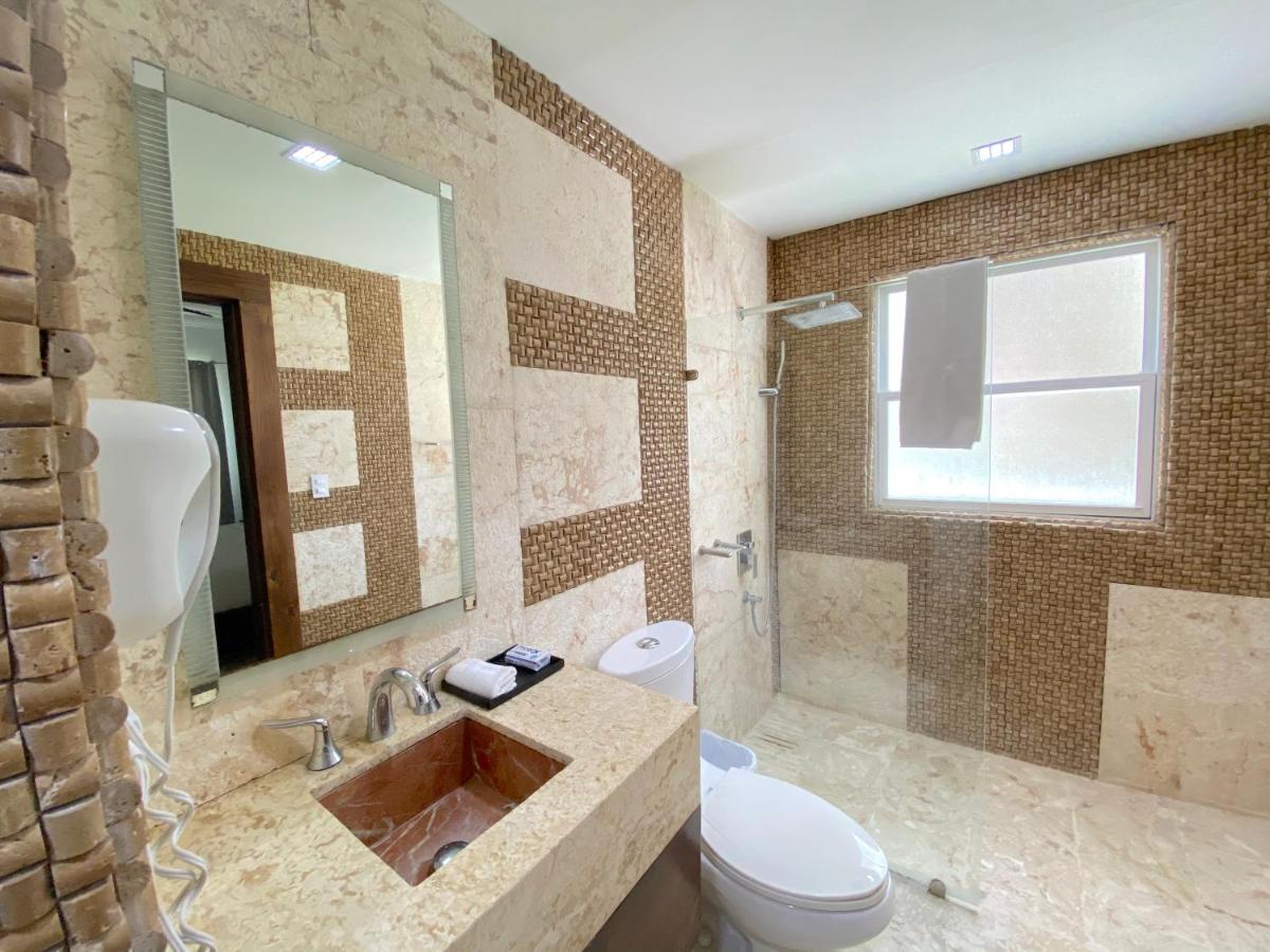 Deluxe Suites Chateau Del Mar - Swimming Pool&jacuzzi - Bavaro Beach 4*