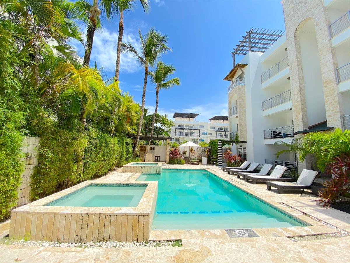 Aparthotel Deluxe Suites Chateau Del Mar - Swimming Pool&jacuzzi - Bavaro Beach