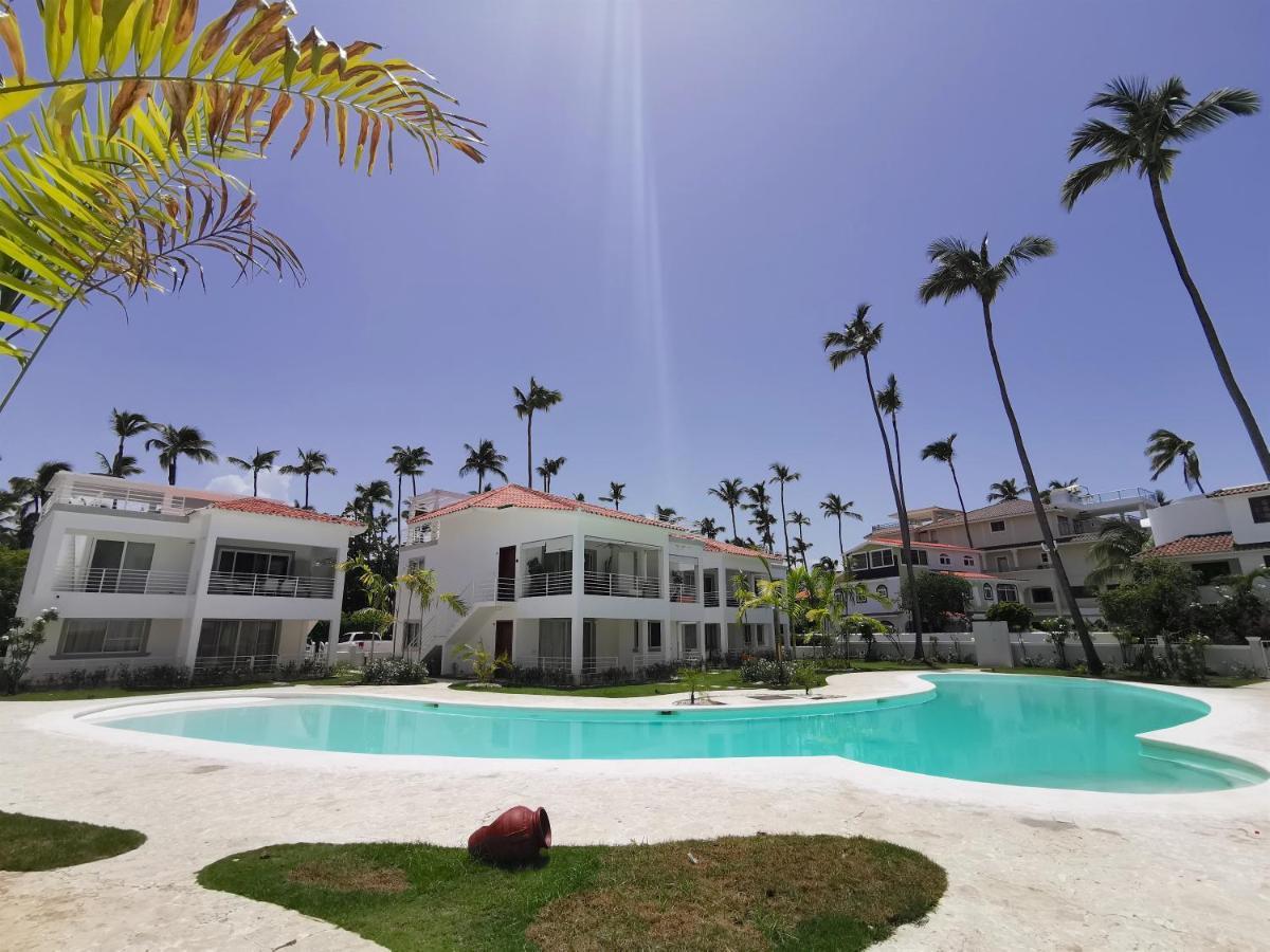 Deluxe Las Terrazas Pool View - Playa Los Corales Apartment