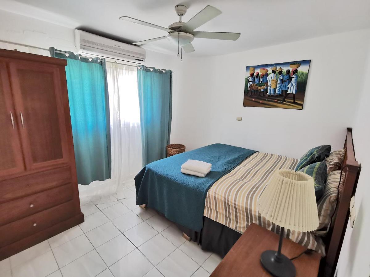 Hermosa Frente Al Mar En Playa Bavaro 10 Huespedes Wifi Bbq Villa *