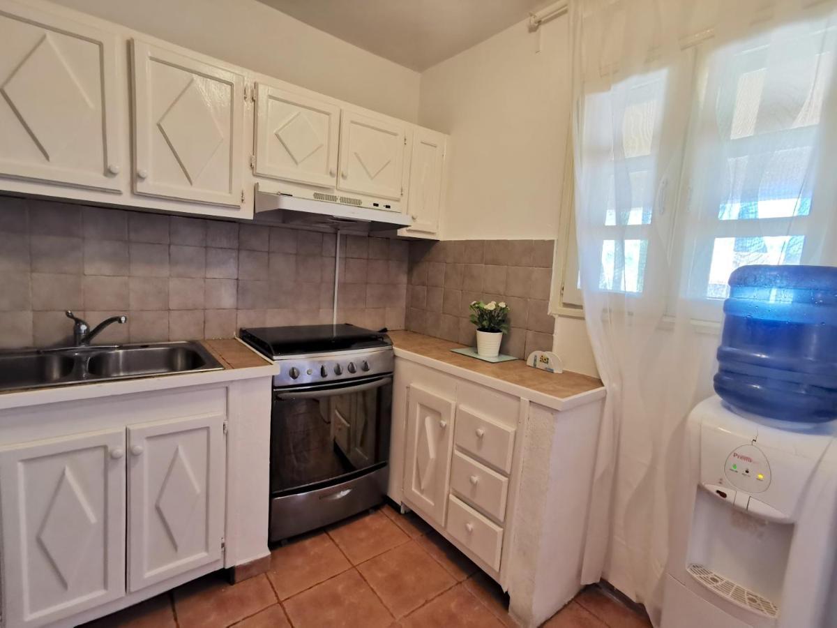 With Bbq & Wifi Access To Swimming Pool - Playa Corales Villa *
