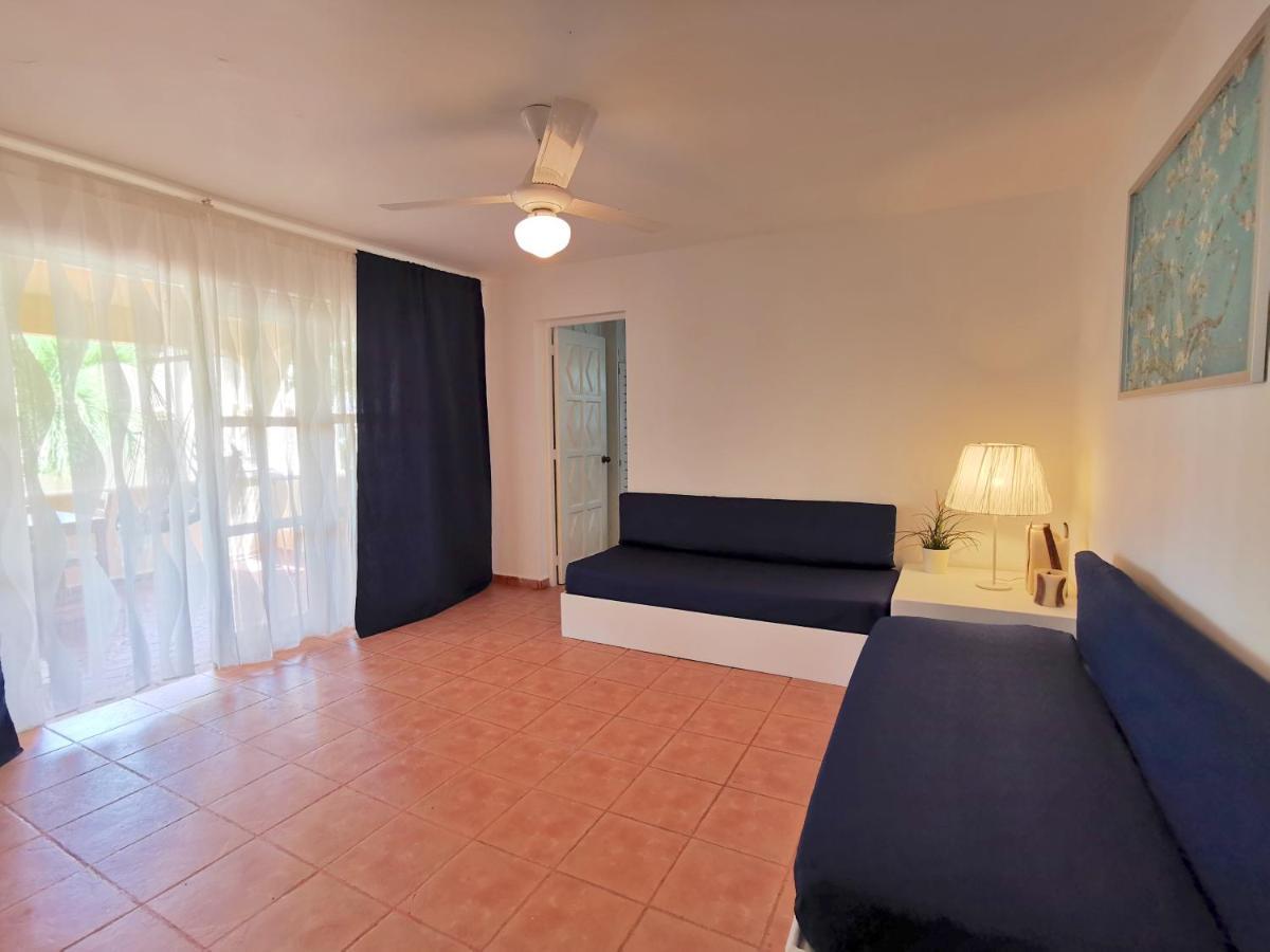 Villa With Bbq & Wifi Access To Swimming Pool - Playa Corales