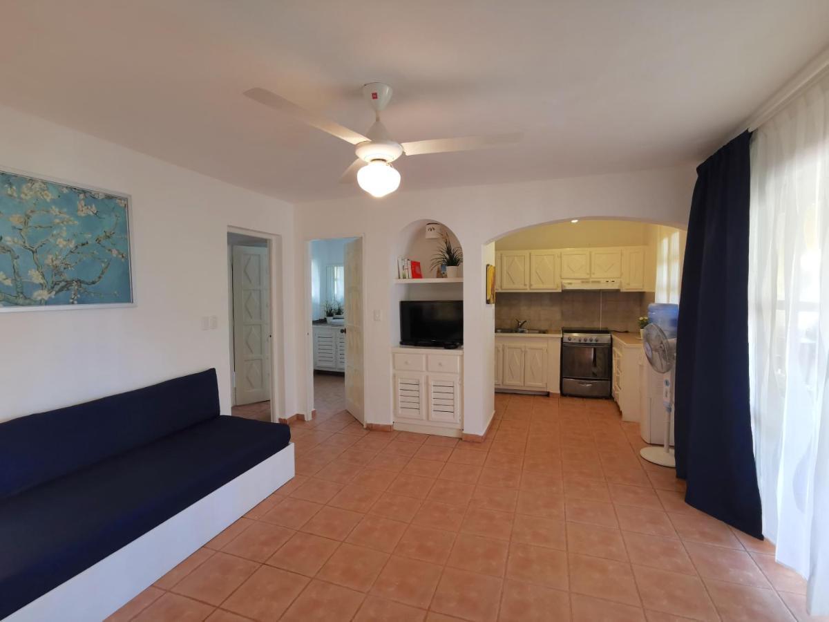 With Bbq & Wifi Access To Swimming Pool - Playa Corales *