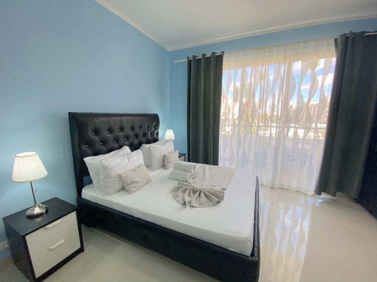 Rooftop Pool Ducassi Suites - Playa Bavaro - Free Wifi & Parking - Best Location 5*