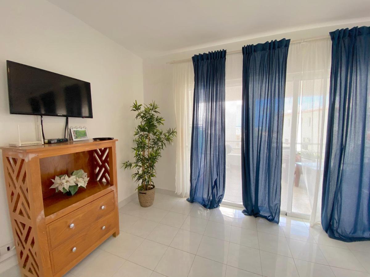 Apartamento Ocean View Playa Corales - Wifi, Bbq-grill, Access