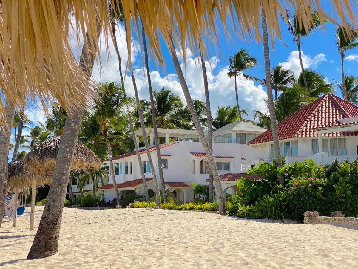 Rooftop Pool Ducassi Suites - Playa Bavaro - Free Wifi & Parking - Best Location Punta Cana