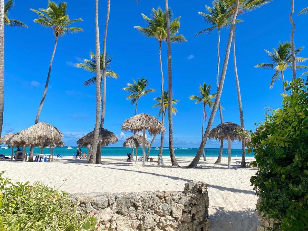 Rooftop Pool Ducassi Suites - Playa Bavaro - Free Wifi & Parking - Best Location