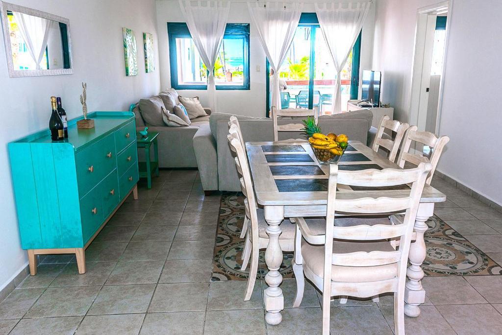 Stanza Mare A 202 Ocean View, Los Corales *