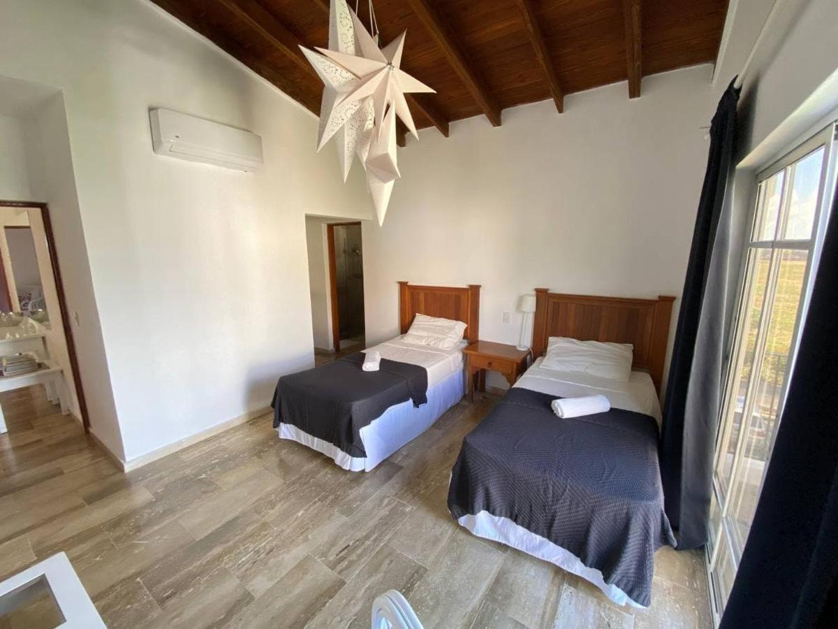 Apartment 2 Rooms, 4 Beds, Pool, 5min White