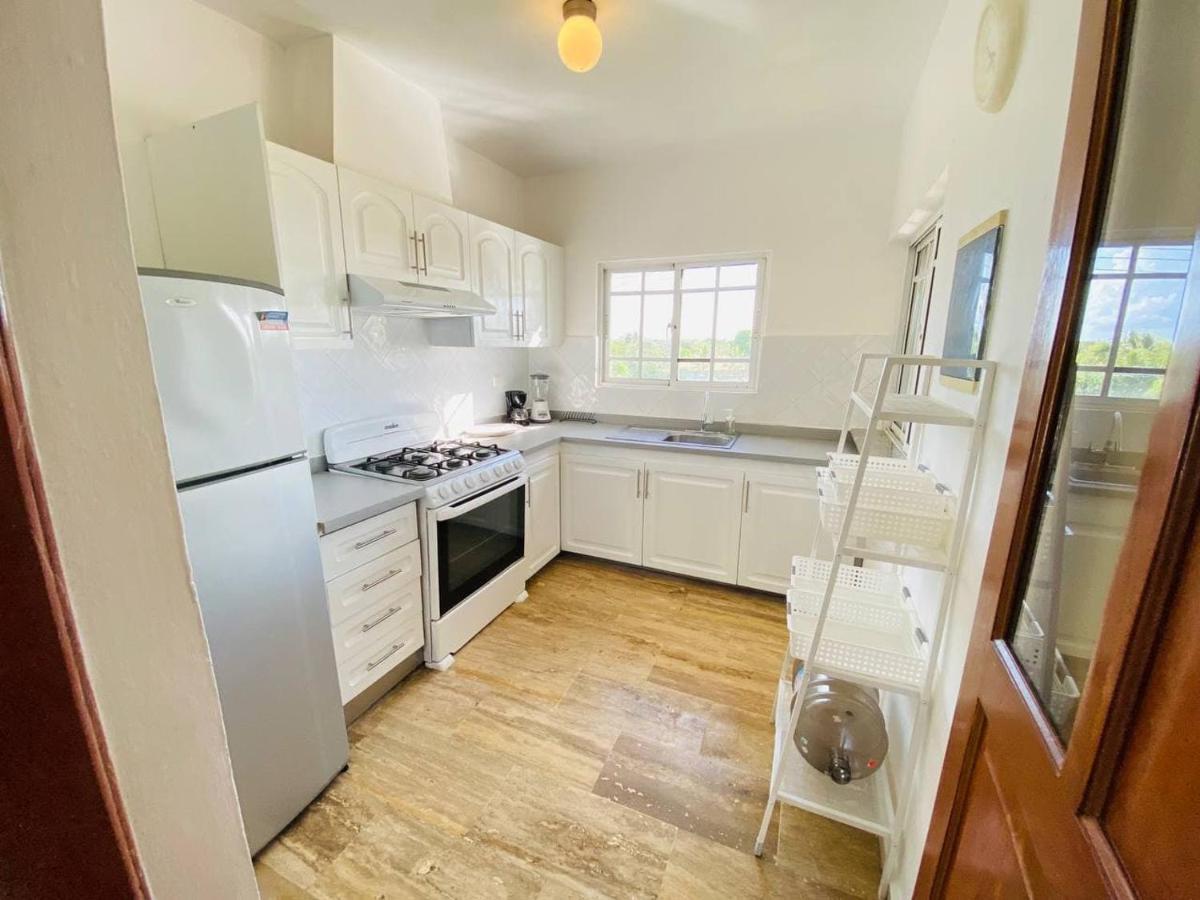 Apartment 2 Rooms, 4 Beds, Pool, 5min White *