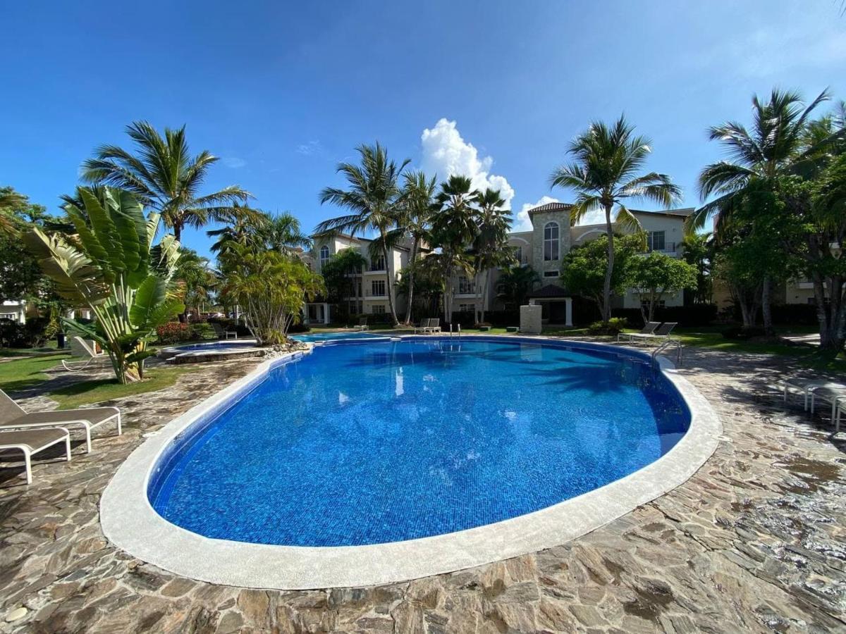 2 Rooms, 4 Beds, Pool, 5min White