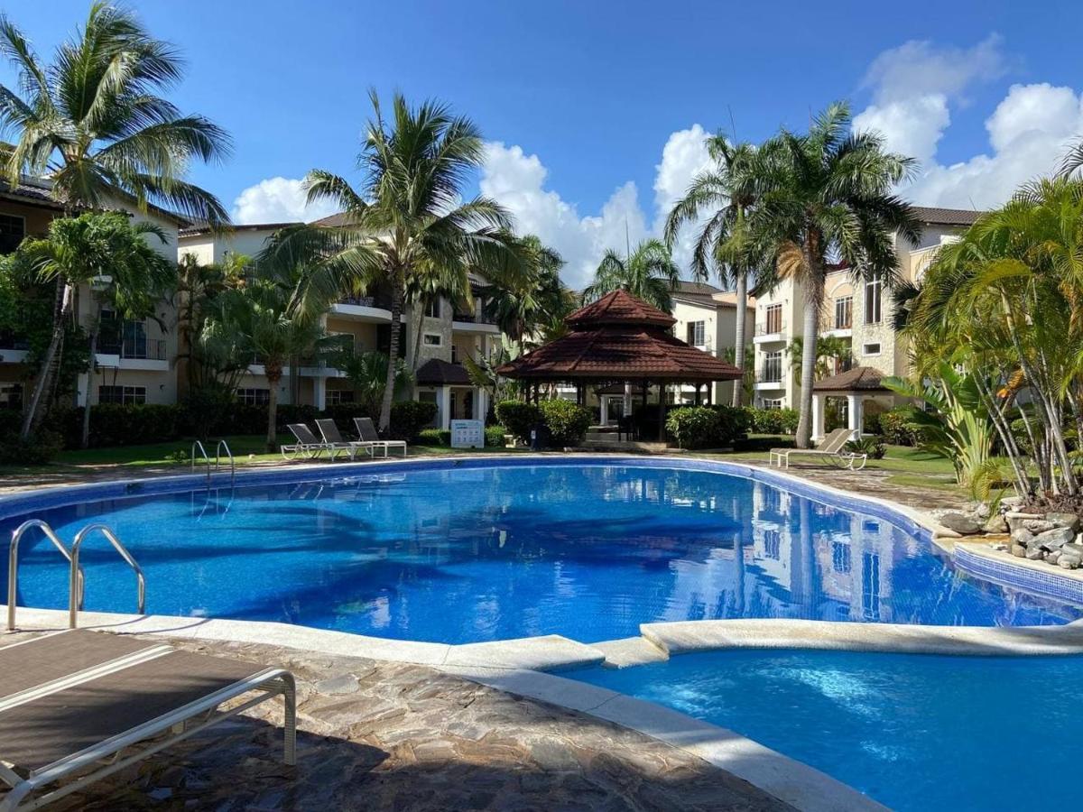 2 Rooms, 4 Beds, Pool, 5min White Punta Cana